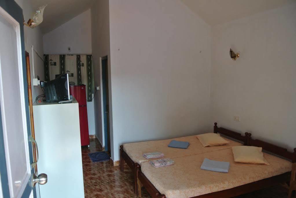 Arjun Villa Guest House Anjuna Bagian luar foto